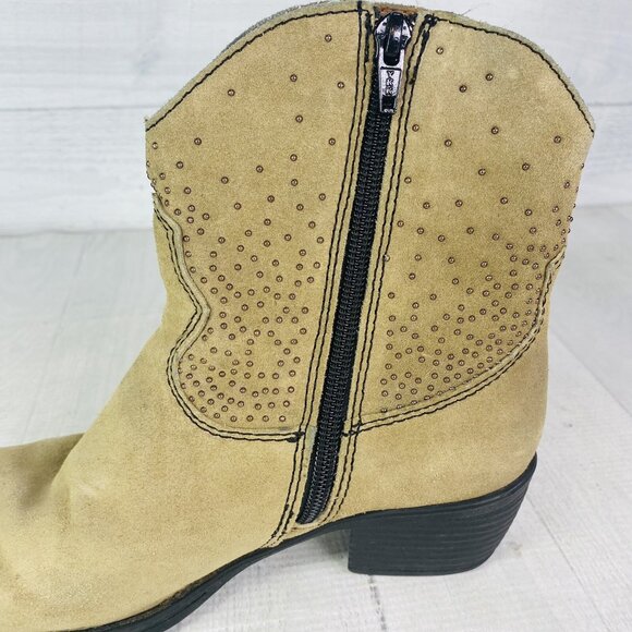 BOC Born Concept AMBROSIA Taupe Leather Studded Western Ankle Boots Sz 6.5 / 37 - Picture 16 of 16